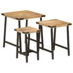 lot de trois tables gigognes manguier sur fond clair