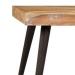 table basse devant un canapé